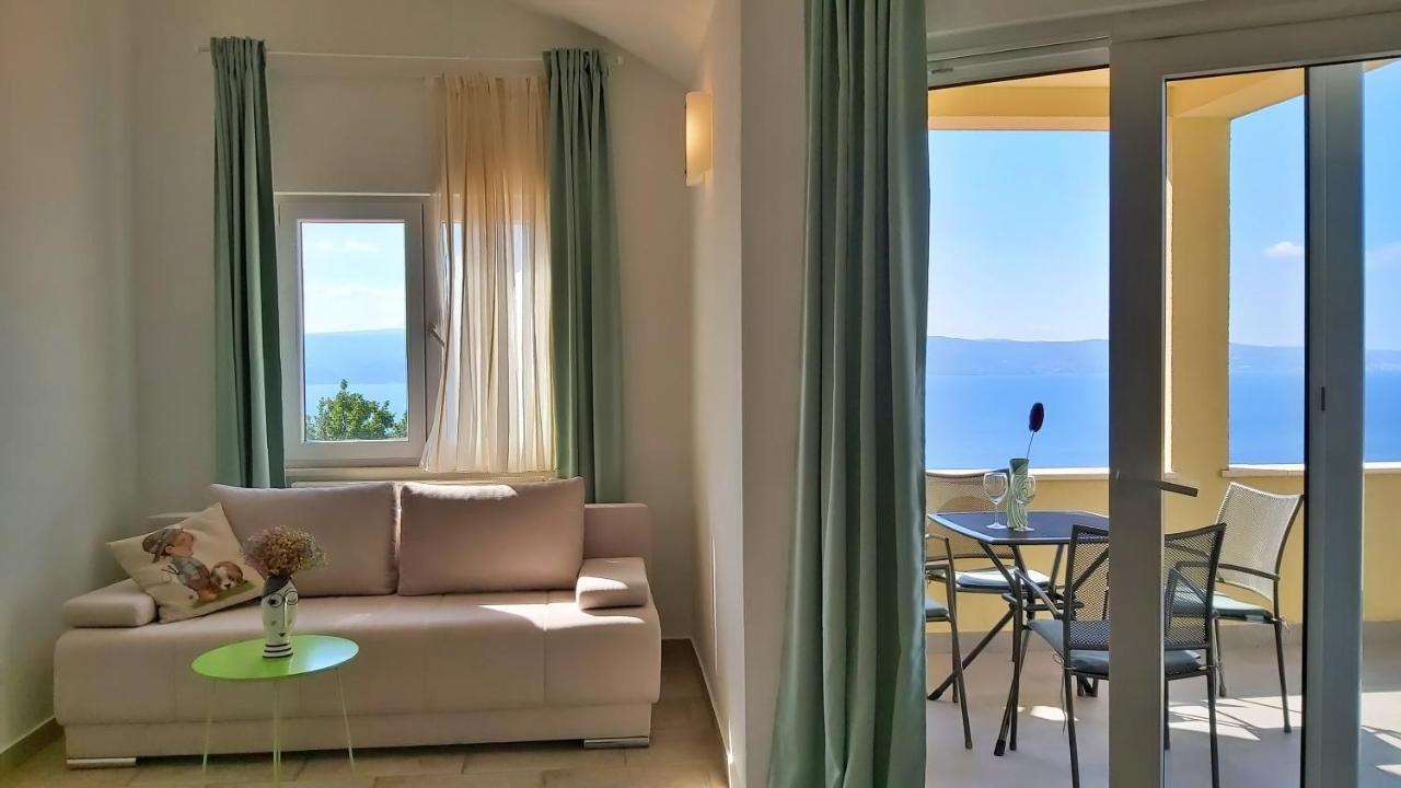 Apartments Borak Omis Exterior photo