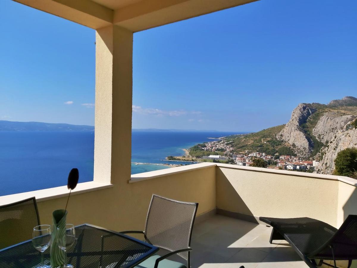 Apartments Borak Omis Exterior photo